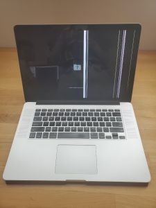 AS IS Apple MacBook Pro 15.4" A1398 MJLQ2LL/A i7 2.2GHz 16GB RAM Cracked Screen 